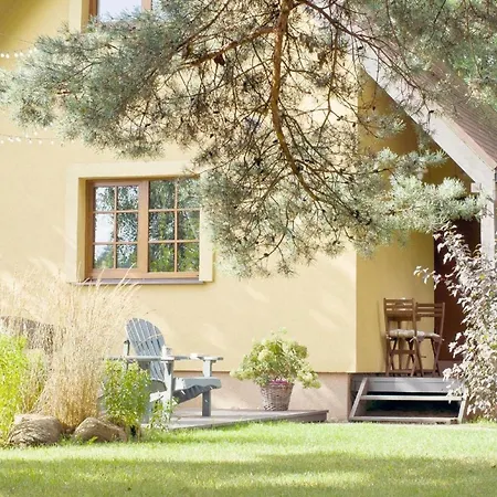 Mit Rustikalem Charme Und Garten Auf Abgeschlossenem Grundstueck Hotel Riga