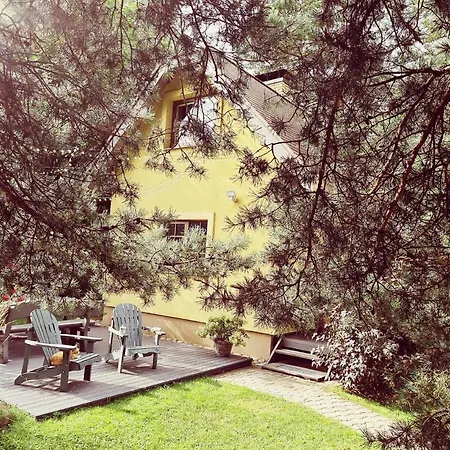 호텔 Mit Rustikalem Charme Und Garten Auf Abgeschlossenem Grundstueck *